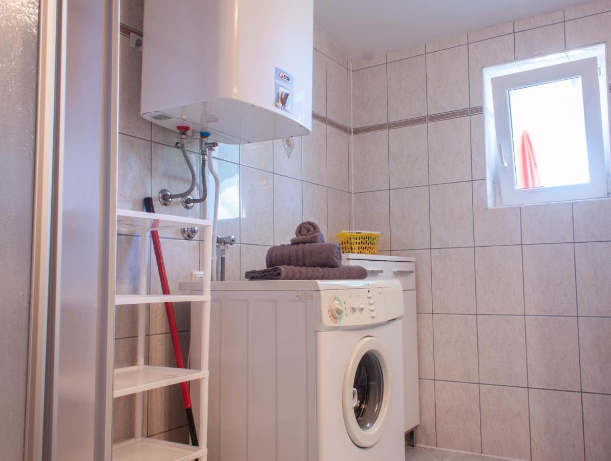Marcel Apartment Mit Meerblick Трогір Екстер'єр фото